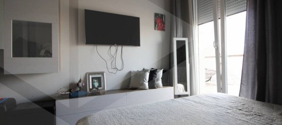 5 rooms Penthouse in Bologna, Italy No. 26233 10