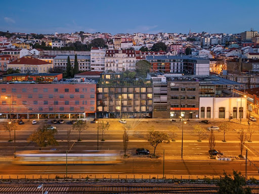 3 chambres Appartement à Lisbon, Portugal No. 210740