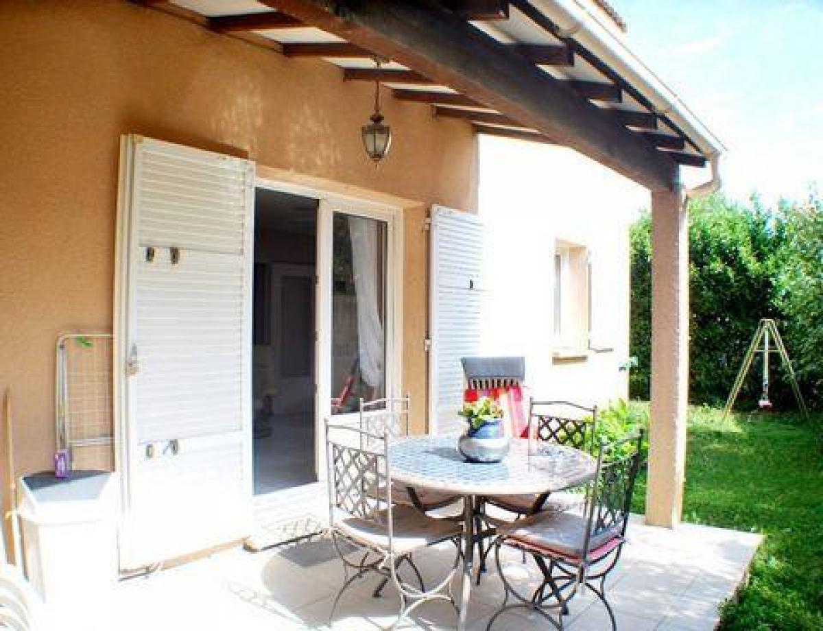 3 bedrooms House in Avignon, France No. 11987