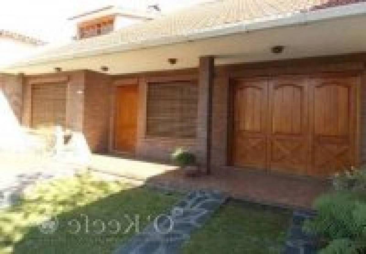 Дом с 2 спальнями в Берасатеги, Аргентина № 18440