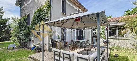 Casa T4 em La Tour-du-Pin, France N.º 302345 2