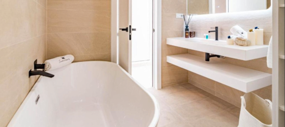 2 bedrooms Duplex in Marbella, Spain No. 44682 8