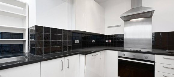 2 bedrooms Apartment in London, United Kingdom No. 3838 2