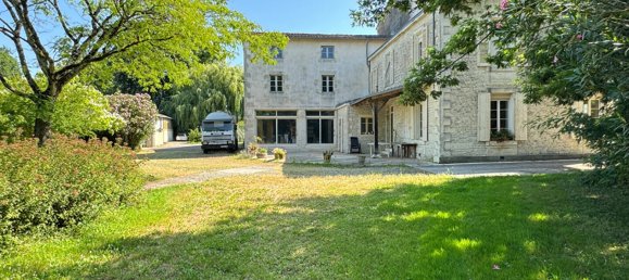 4 bedrooms House in La Creche, France No. 304004 2