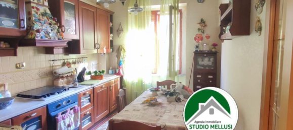 3 bedrooms Apartment in Benevento, Italy No. 373339 3