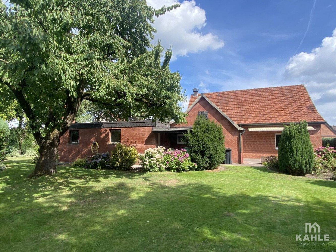 5 bedrooms House in Warendorf, Germany No. 269160