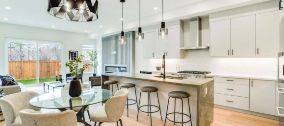 5 bedrooms House in Mississauga, Canada No. 891 9