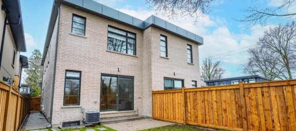 5 bedrooms House in Mississauga, Canada No. 891 5