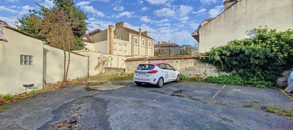 Estudio en Corbeil-Essonnes, France No. 133023 5