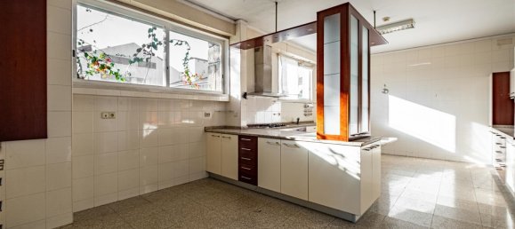 5 bedrooms House in Sao Mamede de Infesta, Portugal No. 123137 4