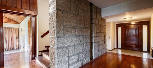 5 bedrooms House in Sao Mamede de Infesta, Portugal No. 123137 20