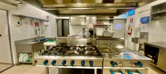 3غرفة عقار تجاري في Aosta, Italy رقم 201628 11