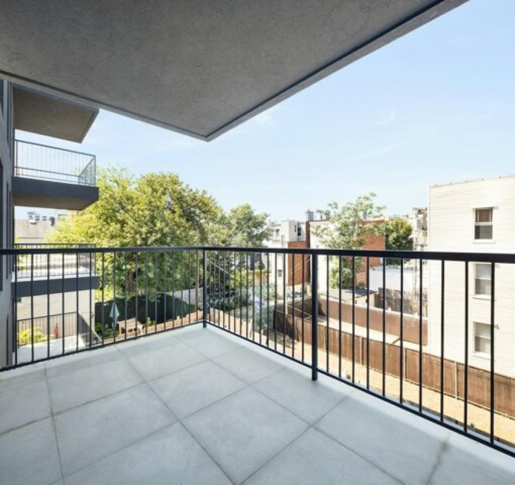 Studio in Brooklyn, USA No. 221751