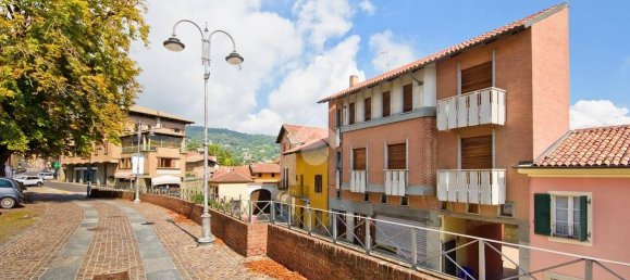 5 rooms Building in Pecetto Torinese, Italy No. 350227 2