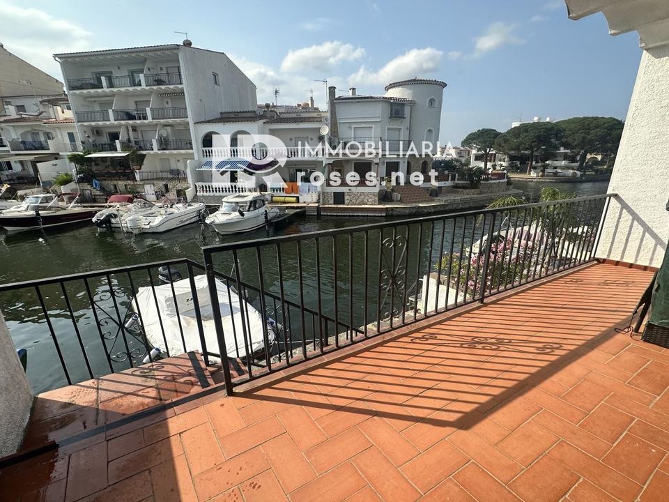 Квартира с 1 спальней в Эмпуриабрава, Испания № 179092