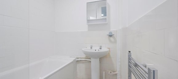 2 bedrooms Apartment in Tadworth, United Kingdom No. 9756 9