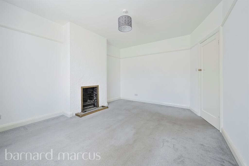 2 bedrooms Apartment in Tadworth, United Kingdom No. 9756