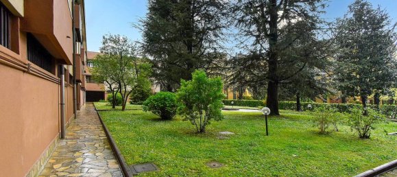 2 bedrooms Apartment in Vanzago, Italy No. 325729 4