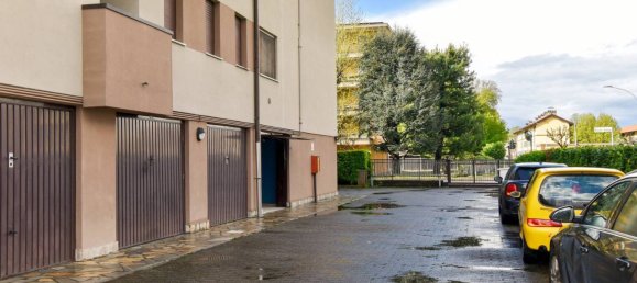 2 bedrooms Apartment in Vanzago, Italy No. 325729 5