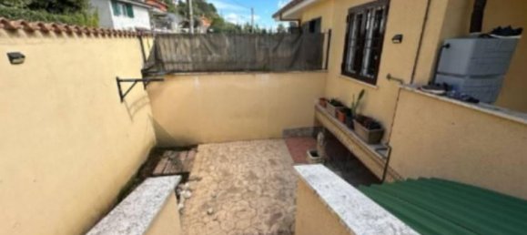 Вилла с 3 комнатами в Рим, Италия № 40234 3