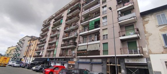 1 bedroom Apartment in Milan, Italy No. 275784 14