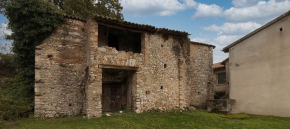 5 rooms House in Massa Martana, Italy No. 46107 5