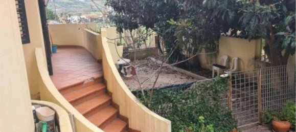 Дом с 8 комнатами в Коррополи, Италия № 269945 6