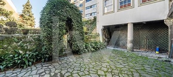 21 bedroom House in Braga, Portugal No. 34967 9