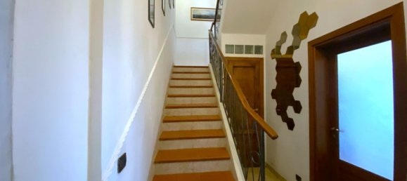 7 bedrooms Villa in Campi Bisenzio, Italy No. 362762 17