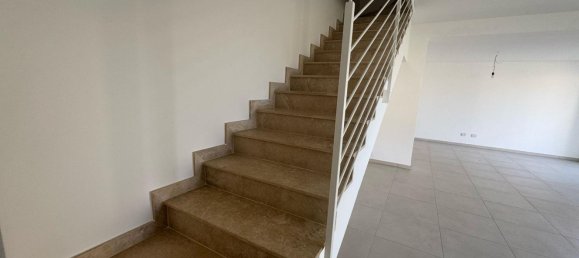 5 rooms Villa in Anzio, Italy No. 46879 11