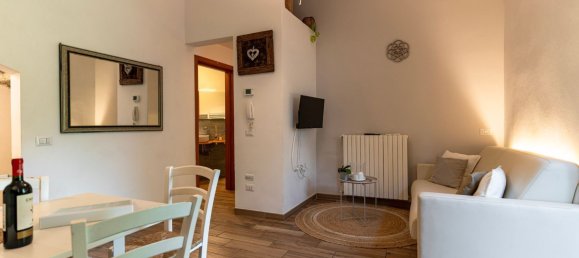 3 bedrooms Apartment in Florence, Italy No. 372462 12