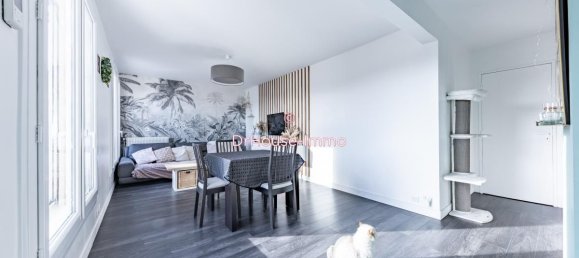 3 chambres Duplex à Maurepas, France No. 127330 2