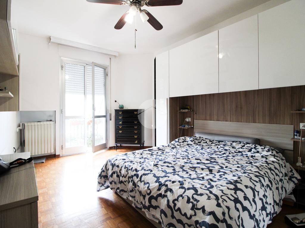 3 bedrooms Apartment in Milan, Italy No. 366552