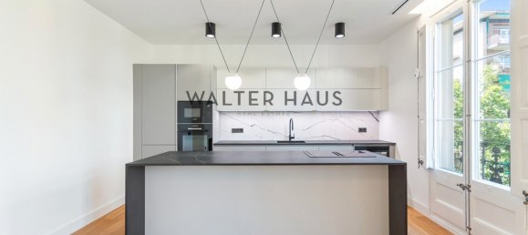 4 bedrooms Apartment in Eixample, Spain No. 148701 6