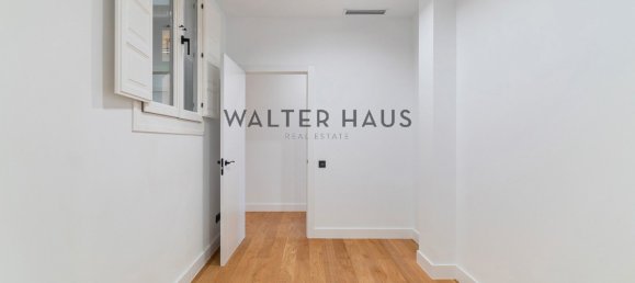 4 bedrooms Apartment in Eixample, Spain No. 148701 16