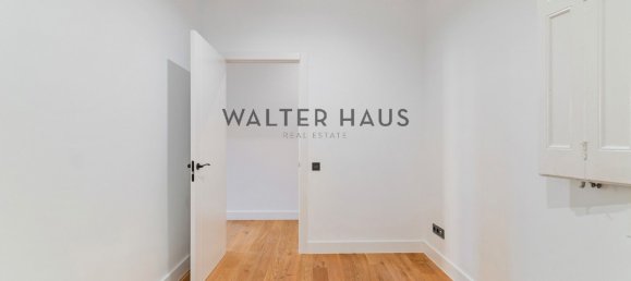 4 bedrooms Apartment in Eixample, Spain No. 148701 14