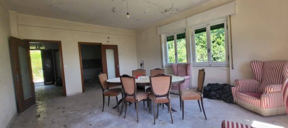 4 bedrooms Apartment in Neirone, Italy No. 279807 11