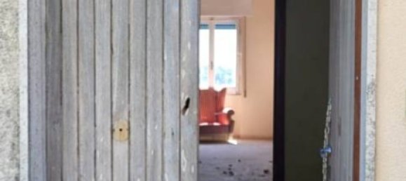 4 bedrooms Apartment in Neirone, Italy No. 279807 4