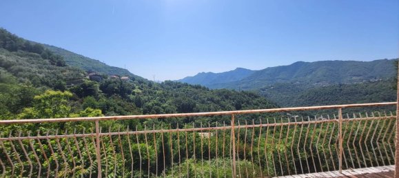4 bedrooms Apartment in Neirone, Italy No. 279807 21