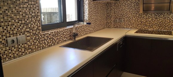 Propiedad de 3 dormitorios en Piraeus, Greece No. 1907 9