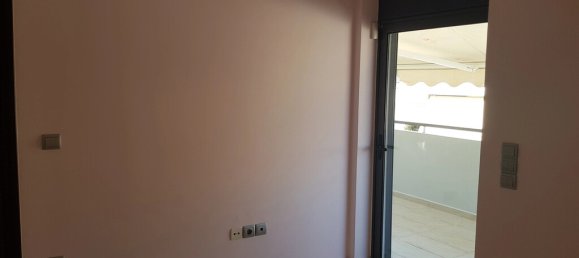 Propiedad de 3 dormitorios en Piraeus, Greece No. 1907 18