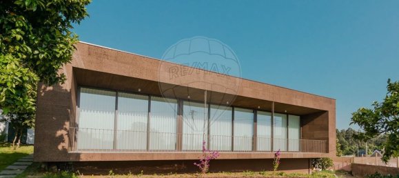 10 bedrooms House in Santa Maria da Feira, Portugal No. 151328 3