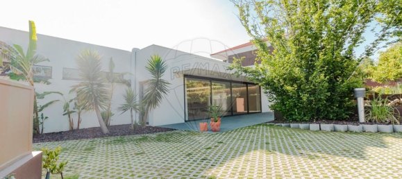 10 bedrooms House in Santa Maria da Feira, Portugal No. 151328 2