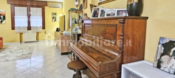 3 bedrooms Villa in Chioggia, Italy No. 152789 5