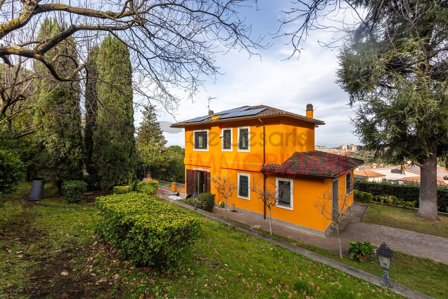 Villa de 5 habitaciónes en Marino, Italy No. 163207