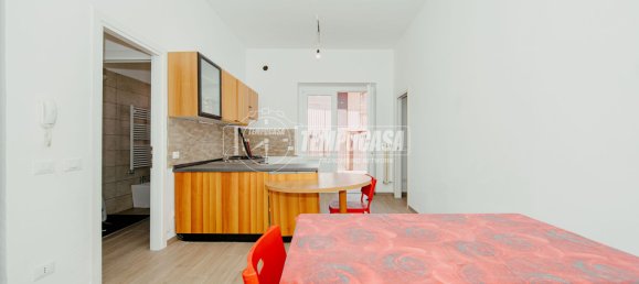 3-salle Appartement à Robbio, Italy No. 291087 17