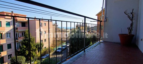 3 Schlafzimmer Wohnung in Genoa, Italy, Nr. 352421 8