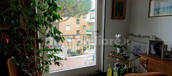 3 Schlafzimmer Wohnung in Genoa, Italy, Nr. 352421 9