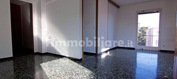3 Schlafzimmer Wohnung in Genoa, Italy, Nr. 352421 5