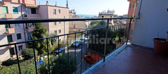 3 Schlafzimmer Wohnung in Genoa, Italy, Nr. 352421 10